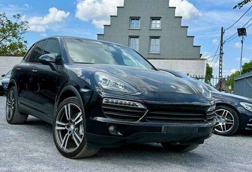 Porsche 3.0D V6 FULL OPTION EURO 5 PANO BOSE CHRONO