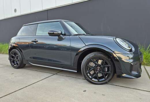 MINI 1.5A C*AUT.*JCW PAKKET*LEDER*PANO DAK*H/K SOUND*