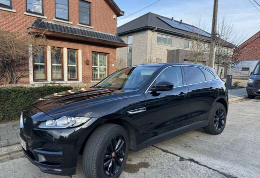 Jaguar F-Pace 2.0 D Prestige