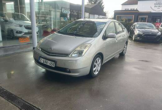 Toyota (Hybrid) Executive