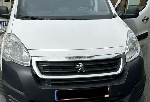 Peugeot 1.6 BlueHDi L2H1 Premium Pack 121 S/S