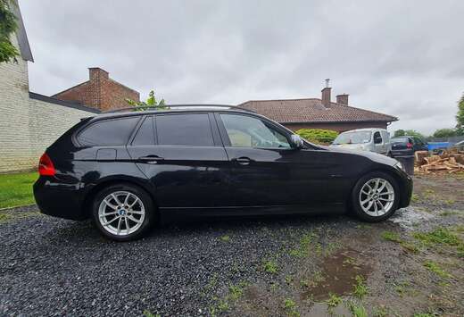 BMW Touring 318d 122ch Confort
