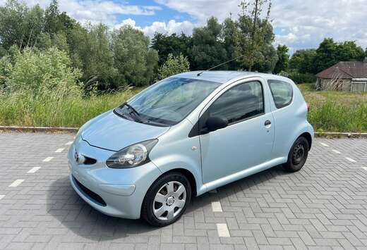 Toyota 1.0i VVT-i