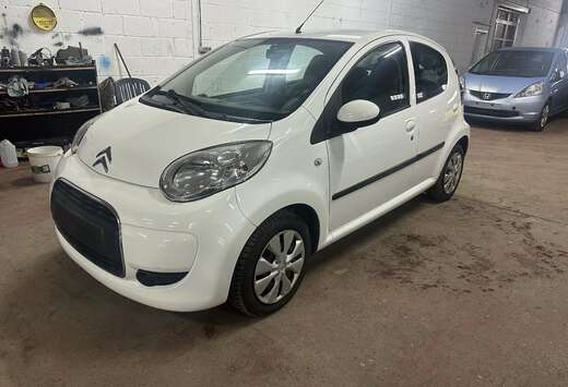Citroen 1.0i Airdream Exclusive