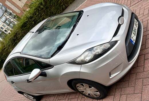 Ford 1.25i * Airco * 5 portes
