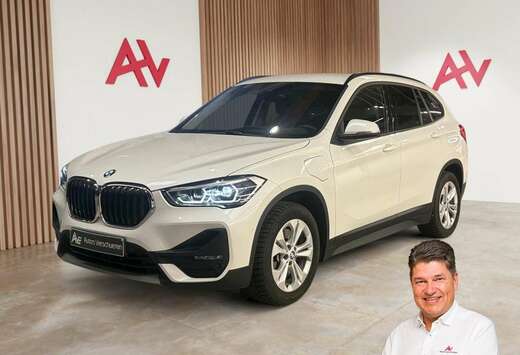 BMW xDrive25e PHEV ** Trekhaak Camera Navi/Carplay