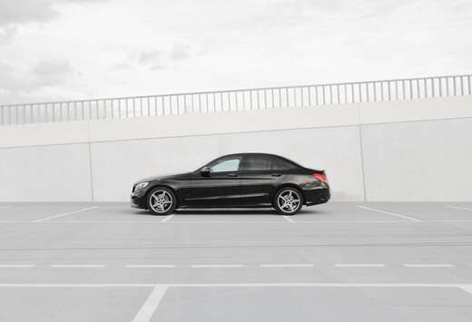 Mercedes-Benz C 180 AMG LINE