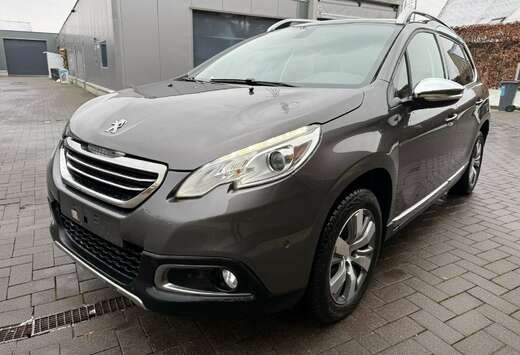 Peugeot 2008 1.2i PureTech Style GARANTIE 1 AN/JAAR