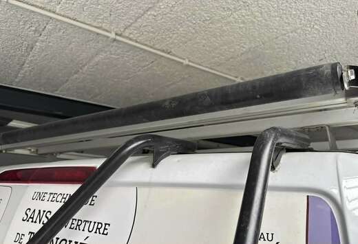 Ford 340 EcoBlue L2H1 Fourgon tôlé