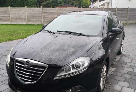 Lancia Delta 1.4 TurboJet S MomoDesign