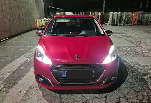 Peugeot 208 1.2i PureTech Style