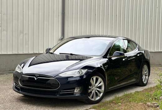Tesla S60d 2014 185.000 - BTW WAGEN - BATTERIJ KAPOT