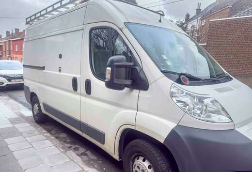 Peugeot 1000 2.8 HDi