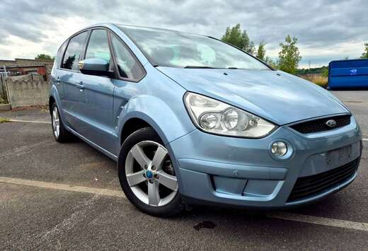 Ford 1.8 TDCi Titanium 1er Proprio Etat Neuf