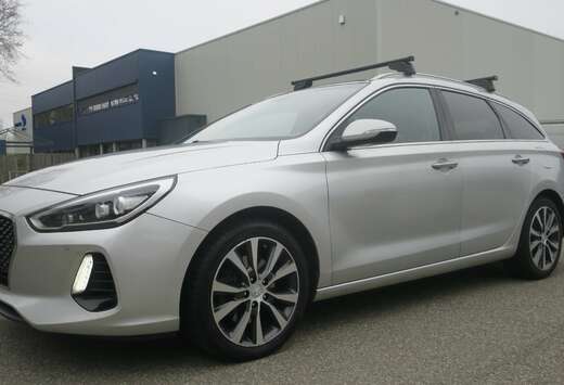 Hyundai SW 1.6 CRDi Sky DCT  \