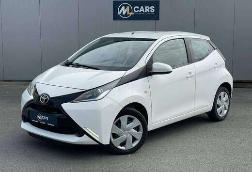 Toyota 1.0X-PLAY 5 PORTES
