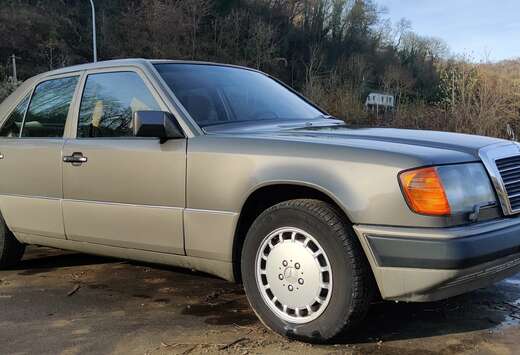 Mercedes-Benz 300 E 4Matic
