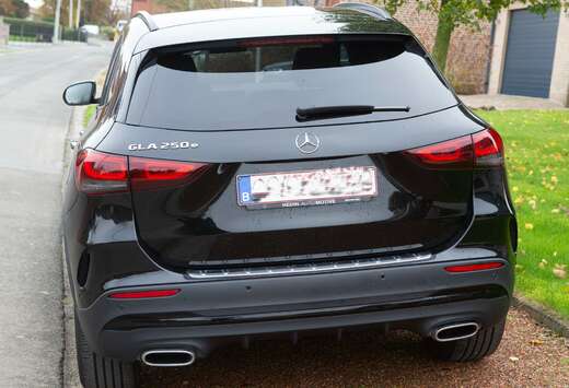 Mercedes-Benz GLA+250+e+8G-DCT+AMG+Line