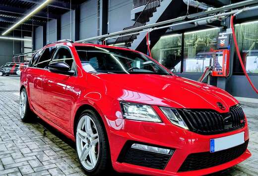 Skoda SW RS 2.0 TFSI RS245 DSG