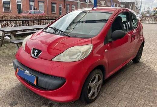 Peugeot 1.0i 12v Trendy