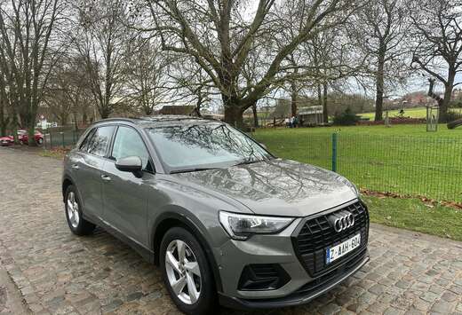 Audi Q3 35 TDi S tronic *** FULL OPTION ***