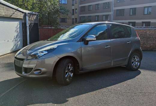 Renault Scenic 1.6i Silver Edition