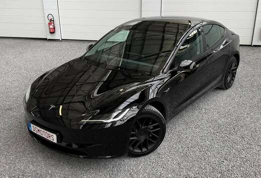 Tesla RWD  Extra set wintervelgen & -banden  BTW wage ...