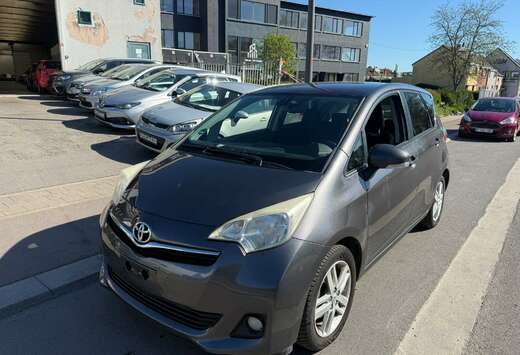 Toyota Verso S 1.4 D-4D Luna