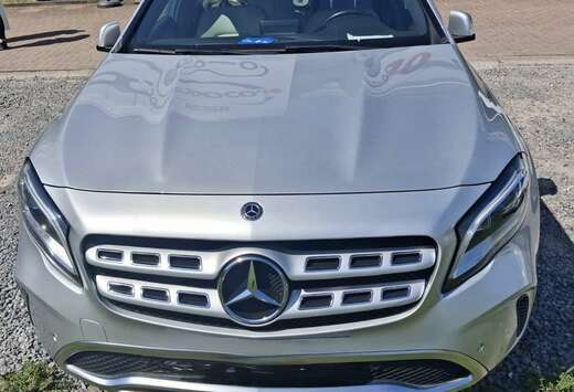 Mercedes-Benz GLA 180 Business Solution (EU6.2)