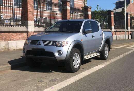 Mitsubishi 2.5 Turbo DI-D 4WD City Canyon