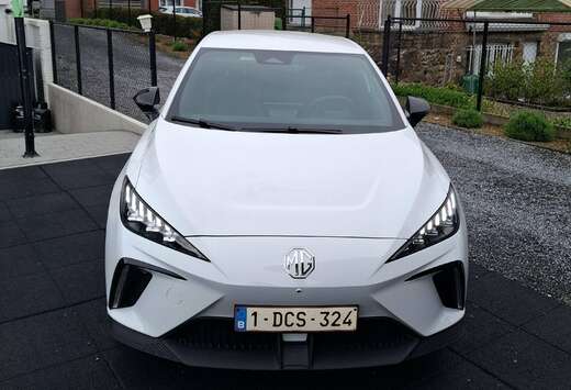 MG MG4 64 kWh Luxury