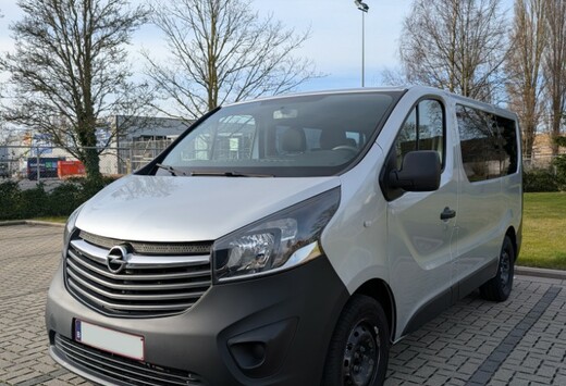 Opel Vivaro Minibus (1.6CDTi/BiTurbo/9zitplaatsen)