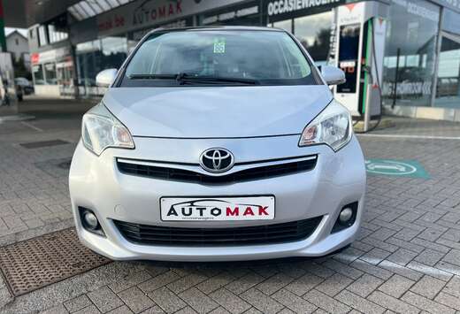 Toyota Verso S 1.33 VVT-i Luna