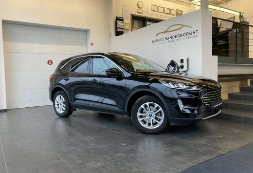 Ford TITANIUM  BENZINE SLECHTS 38000KM