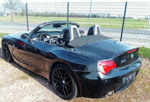 BMW Z4 2.0i 16v M-Sport zetels leder en sportstuur