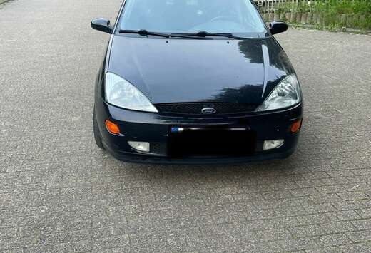Ford 1.8i E 16v Ambiente Anniversary