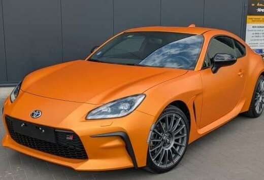 Toyota 2.4i Boxer Sport