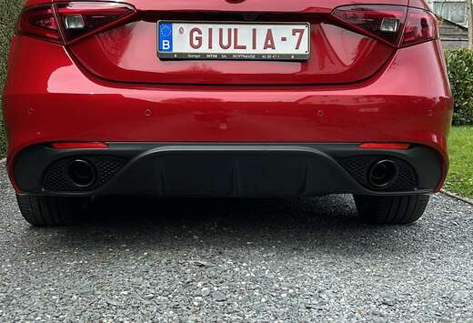 Alfa Romeo 2.0 T AWD Veloce (EU6d-TEMP)