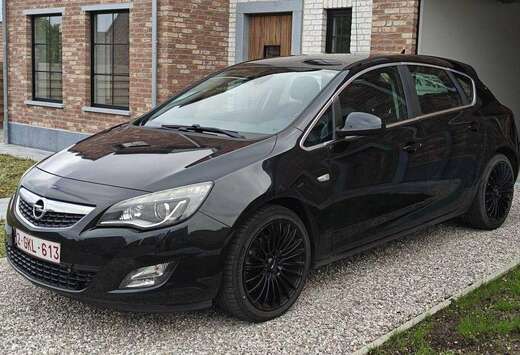 Opel Astra 1.7 CDTi ecoFLEX Sport Start