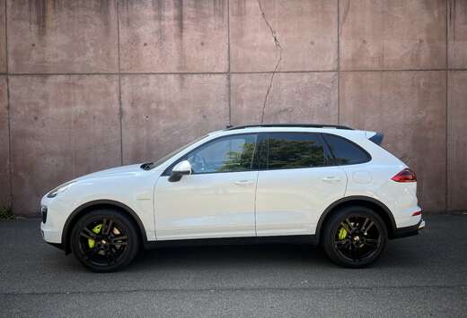 Porsche 3.0i V6 PHEV S Tiptronic (306 kW)