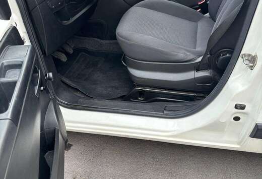 Citroen 1.4i Attraction