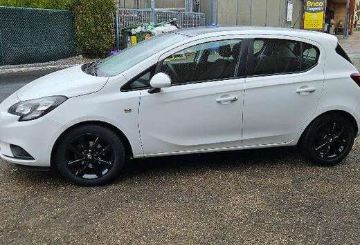 Opel Corsa 1.4i Black Edition