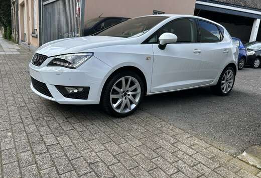 SEAT Ibiza TDi Style xénon DSG auto 12 MOIS DE GARAN