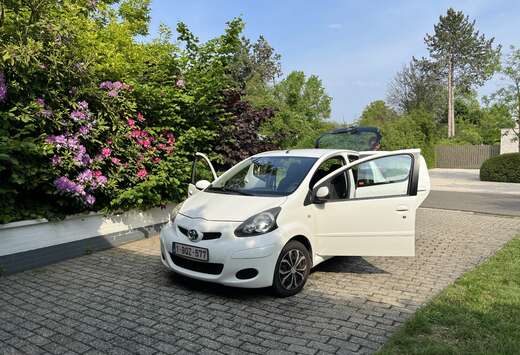 Toyota 1.0i VVT-i