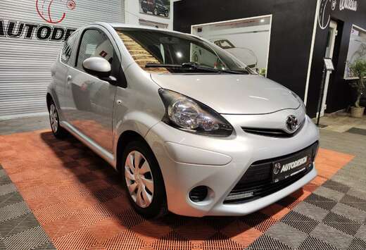 Toyota Aygo 1.0i Active // Garantie 12 mois //