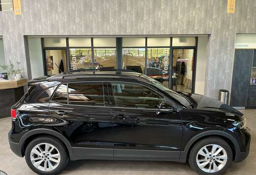 Volkswagen 1.0 TSI 85 kW Life DSG APP KESSY ACC Kam