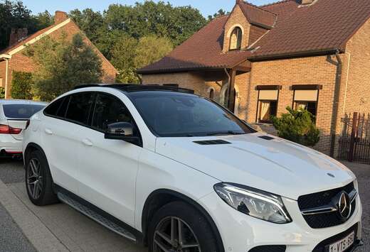 Mercedes-Benz Coupé d 4-Matic