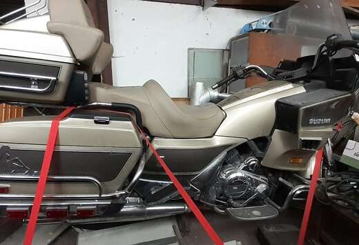 Suzuki GV 1400 Cavalcade