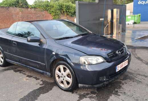 Opel 1.8i XE 16v Bertone Edition