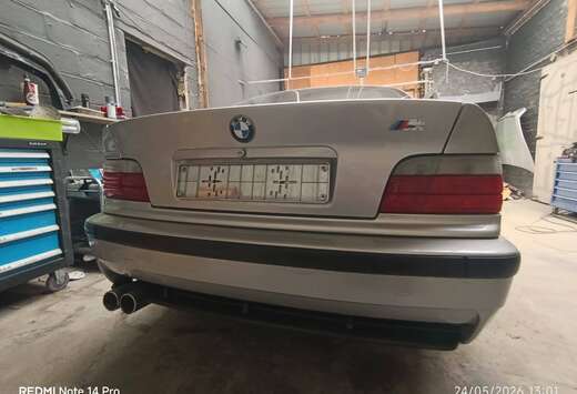 BMW 320i